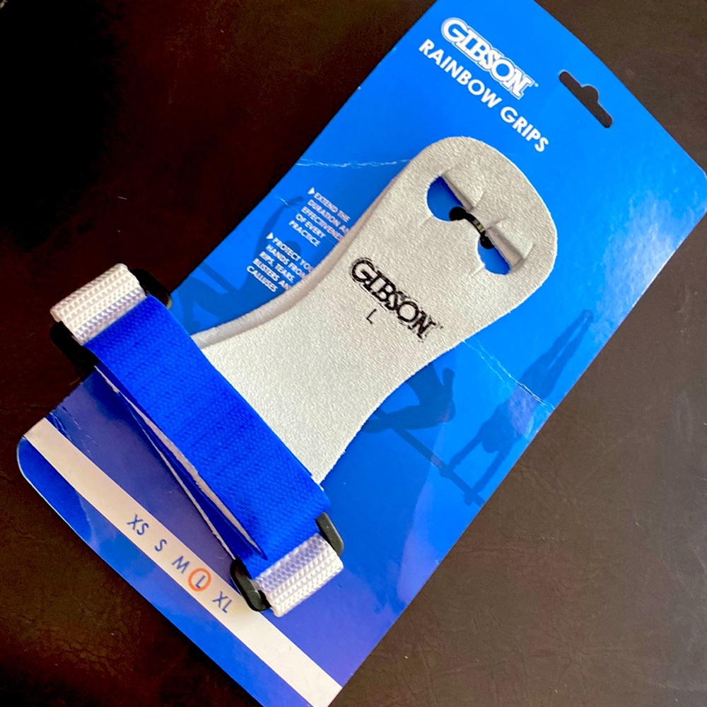 Gibson Gymnastics Grips - new in package- size Large
